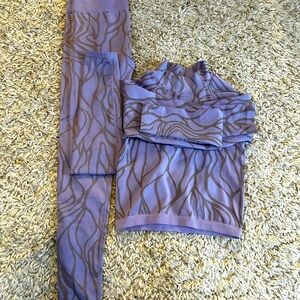 Fabletics size medium workout attire